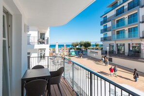 Outdoor dining - Beachhouse Bansin, app. 04 (Heringsdorf)