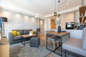 TV, fireplace - Beachhouse Bansin, app. 04 (Heringsdorf)