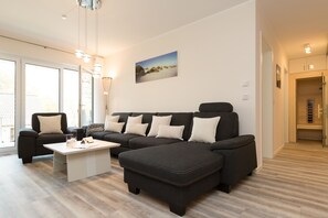 TV, fireplace - Dünenresidenz Heringsdorf, App. 10 (Heringsdorf)