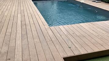 Piscine extérieure, piscine chauffée