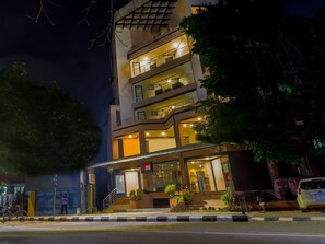 Exterior - Treebo Time Square Marine Drive (Kanayannur)