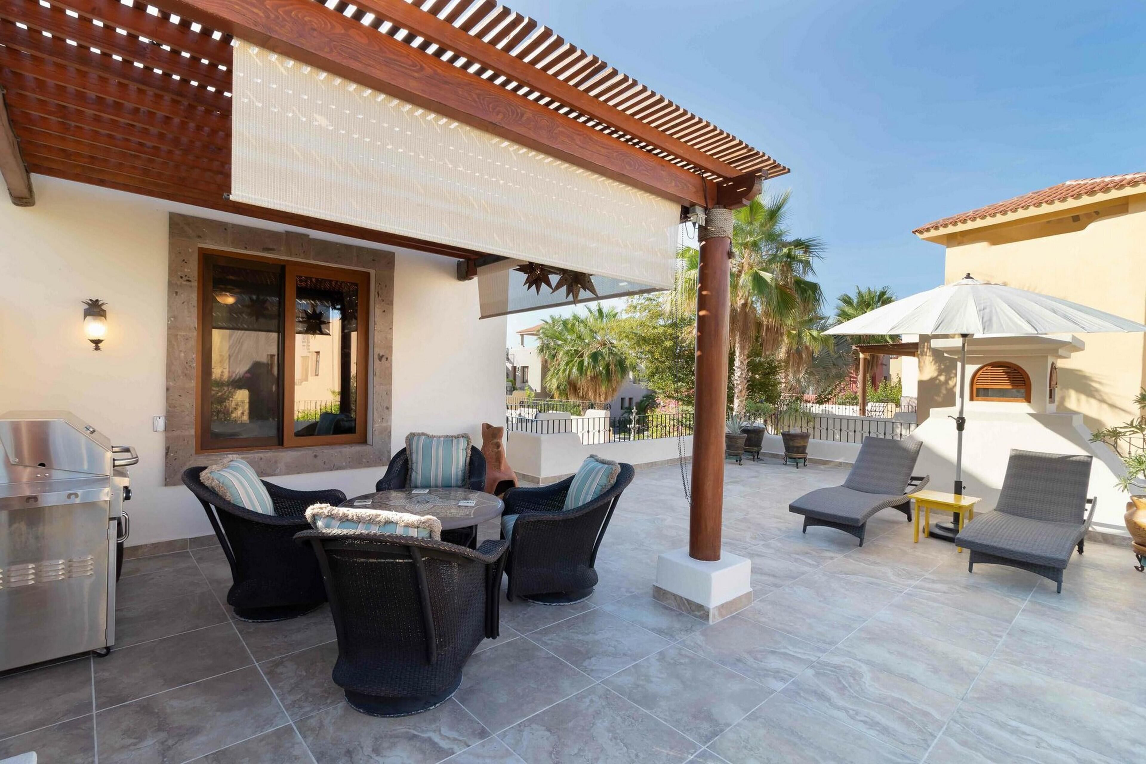 Nhà, 3 phòng ngủ | Ban công