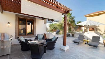 Casa, 3 habitaciones | Balcón