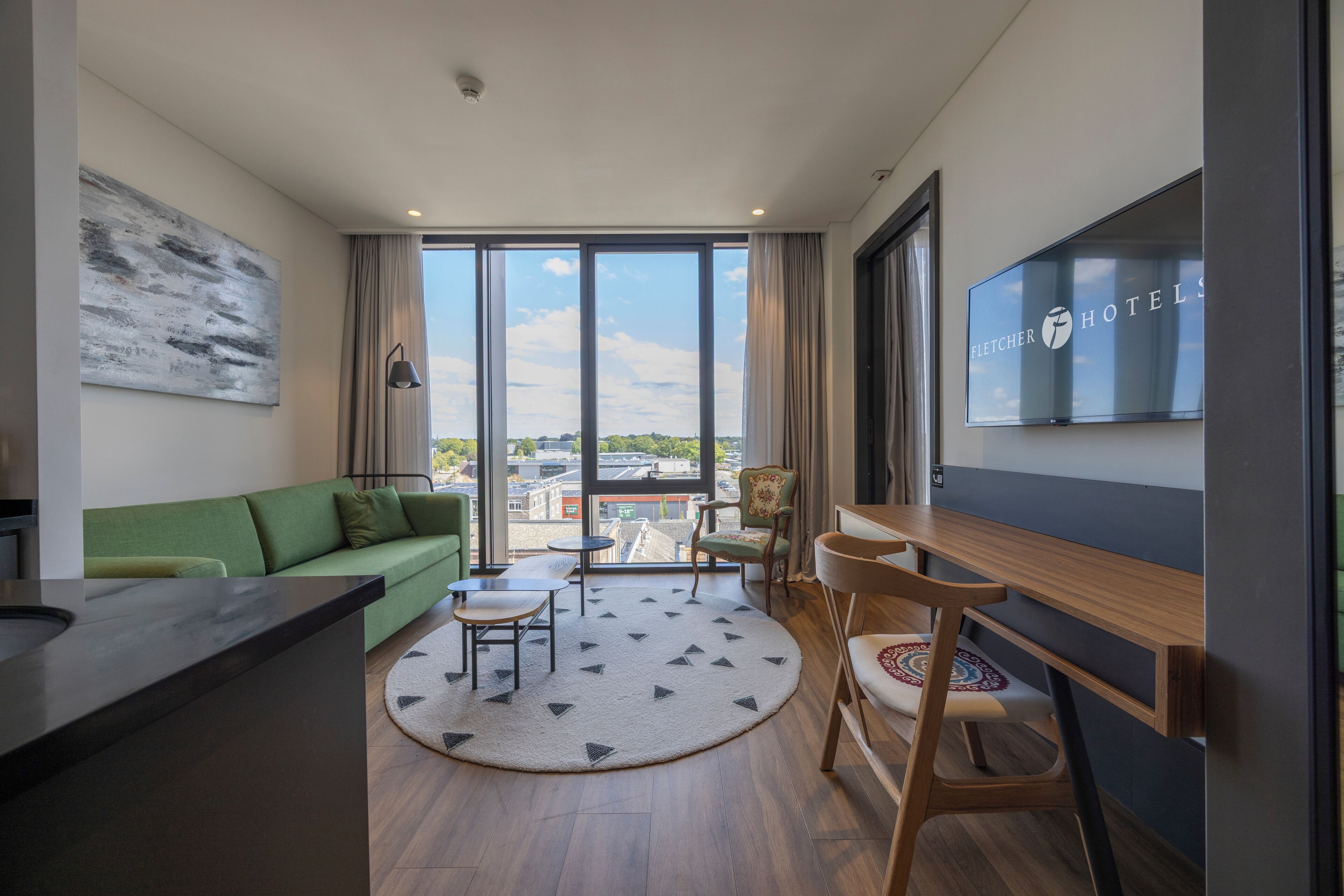 apartment | 1 bedroom, in-room safe, desk, laptop workspace