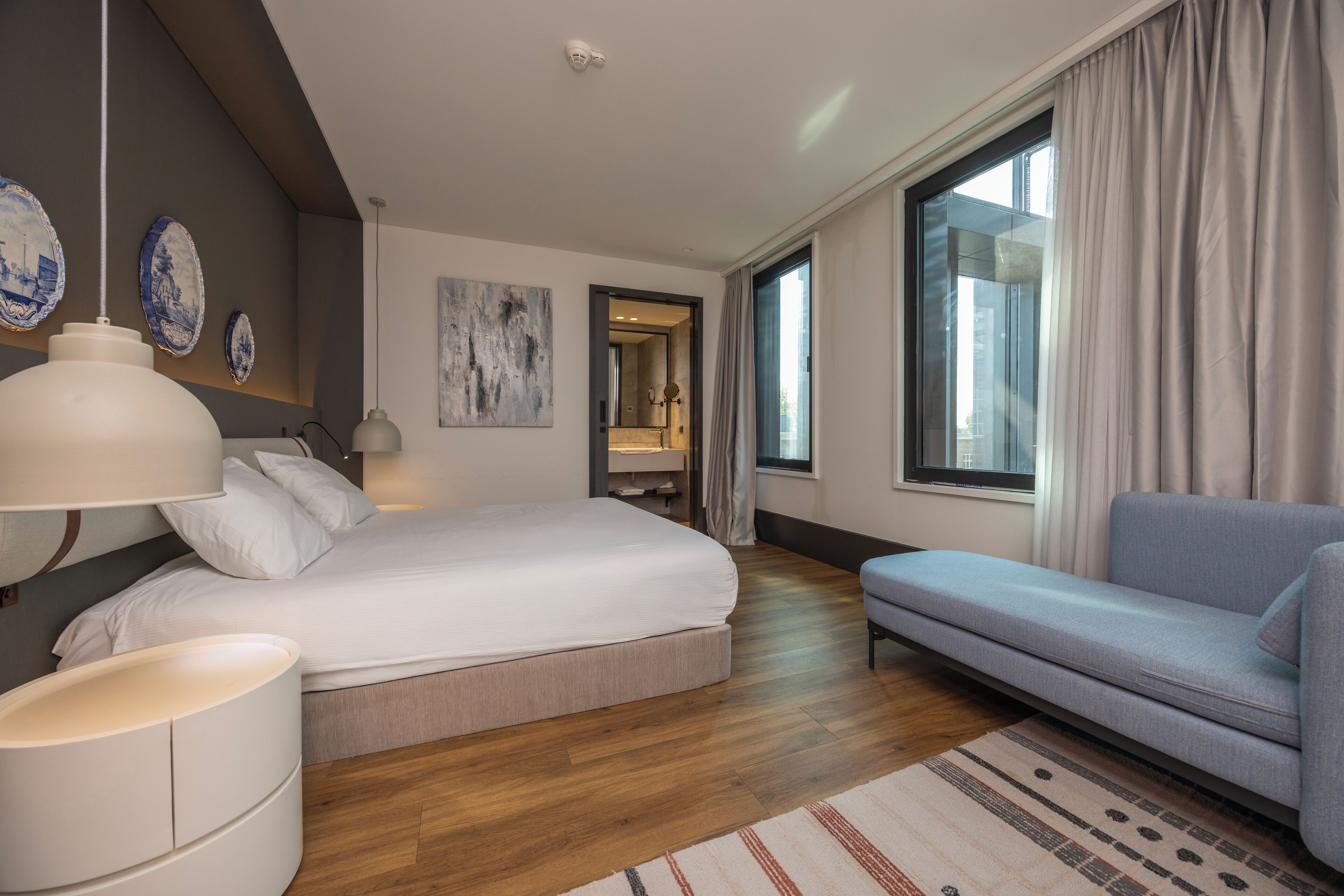 luxury room | 1 bedroom, in-room safe, desk, laptop workspace