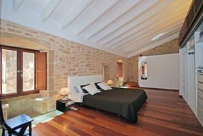 3 makuuhuonetta, ilmainen Wi-Fi, vuodevaatteet