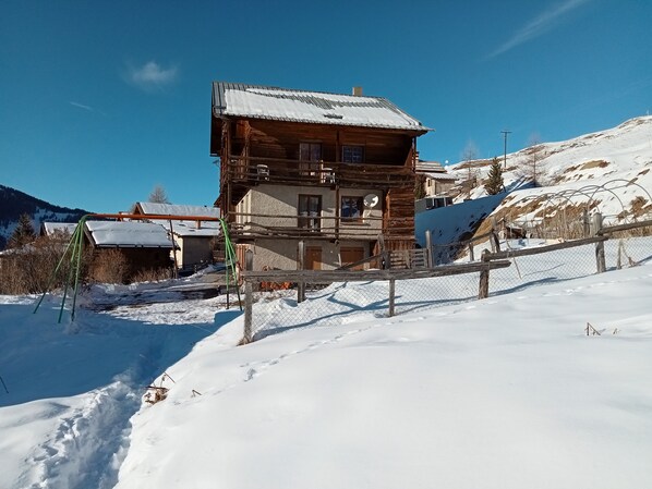 Exterior - Hiking in a beautiful setting (Saint-Véran)