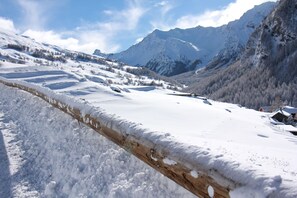 Snow and ski sports - Hiking in a beautiful setting (Saint-Véran)