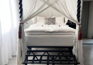 Deluxe Room | Minibar, in-room safe, individually decorated, individually furnished - RoofTop (Serrekunda)