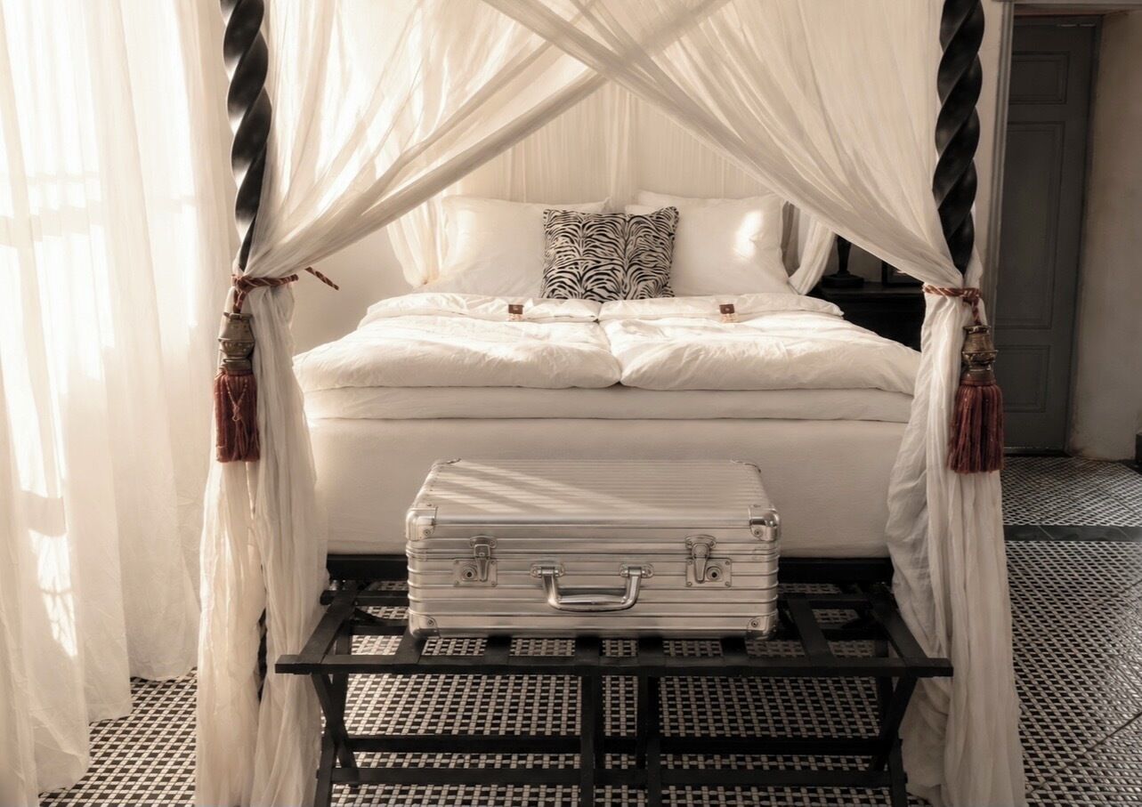 Deluxe Room | Minibar, in-room safe, individually decorated, individually furnished