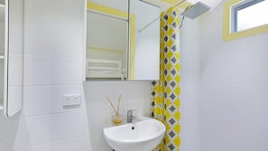 Shower - Pacific Family Retreat- renovated cottage (Long Jetty)