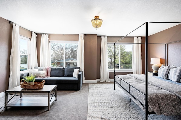 8 chambres, fer et planche à repasser, lit parapluie, Wi-Fi gratuit