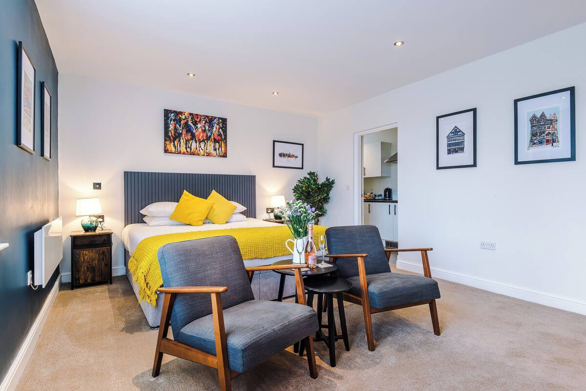 Studio Classique, 1 très grand lit | Literie de qualité supérieure, décoration personnalisée