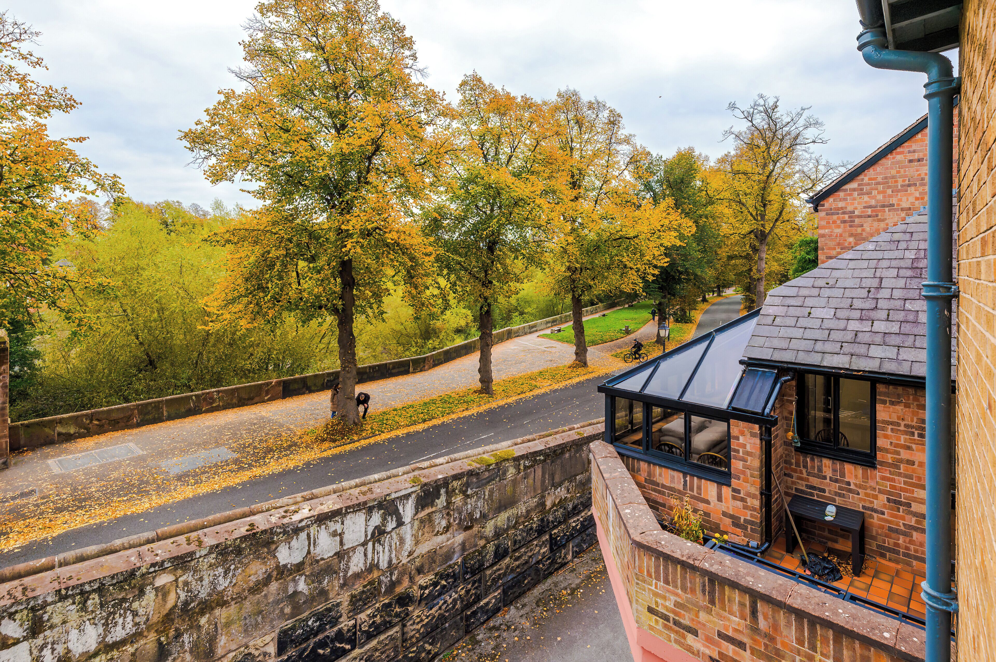 华丽开间, 河景 | 客房服务设施