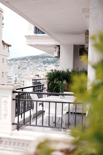 Apartments Flower Residence
