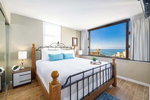 1 bedroom, iron/ironing board, free WiFi, bed sheets - Stylish Ocean View Condo Near Beach + Free Parking (Honolulu)