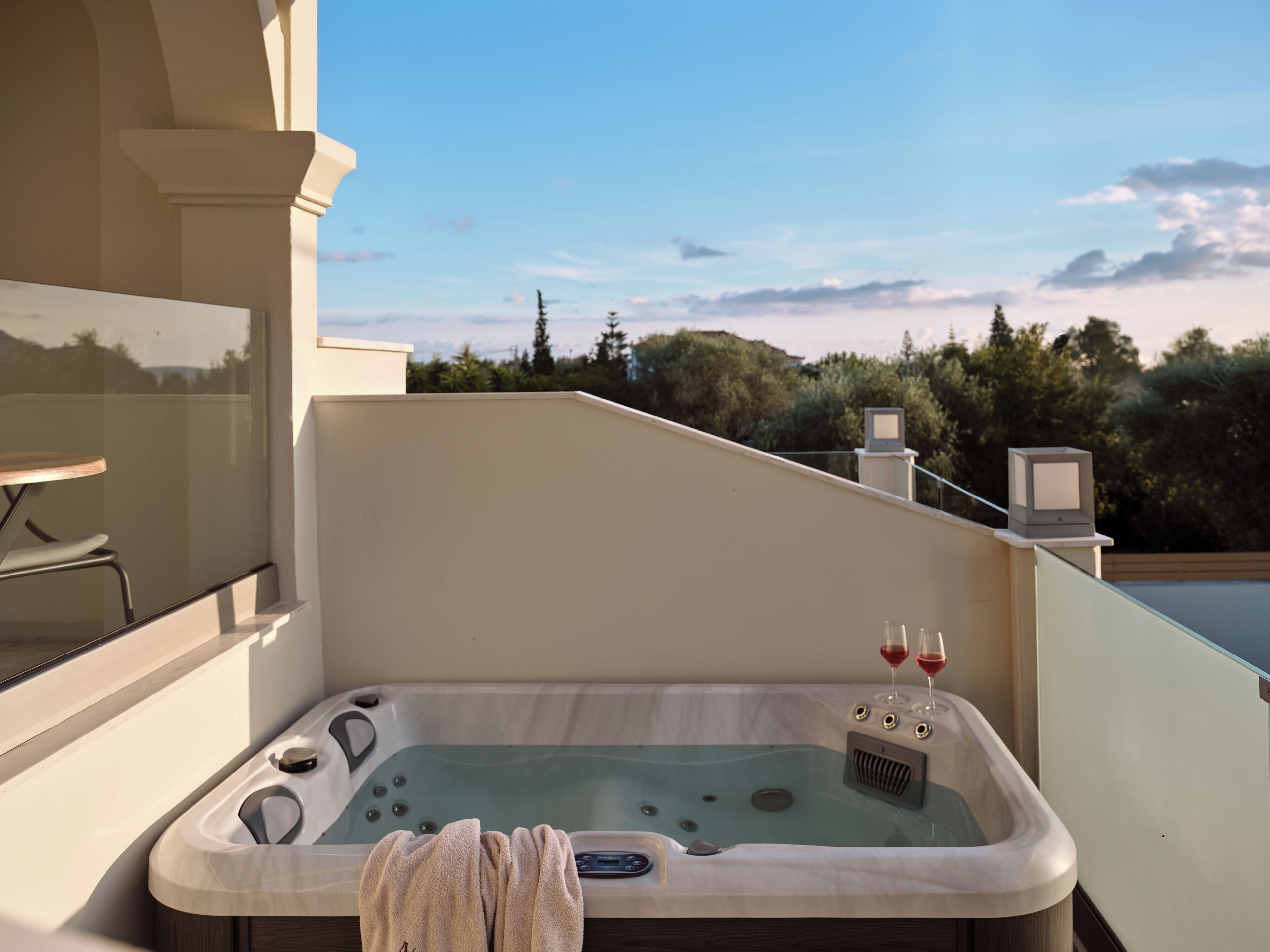 Superior  Double with Jacuzzi | Blick vom Balkon
