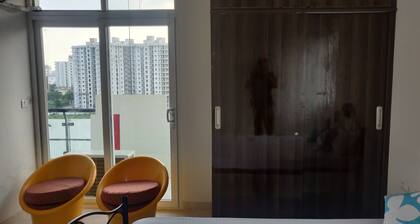 Two BHKIndependent Apartment with servent rooms in Sushant Golf City.