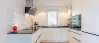 Vacation apartment Meerwärts in Husum for up to 2 people