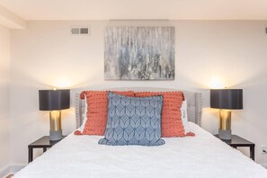 2 bedrooms, WiFi, bed sheets
