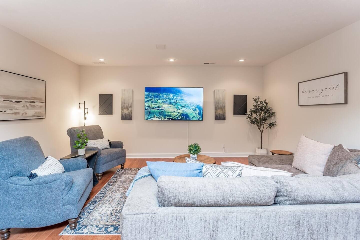 Smart TV, fireplace, offices