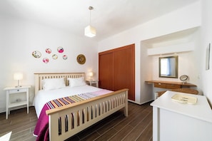 2 habitaciones, tabla de planchar con plancha y wifi gratis 