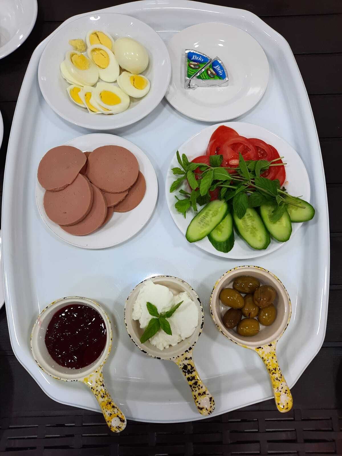 朝食