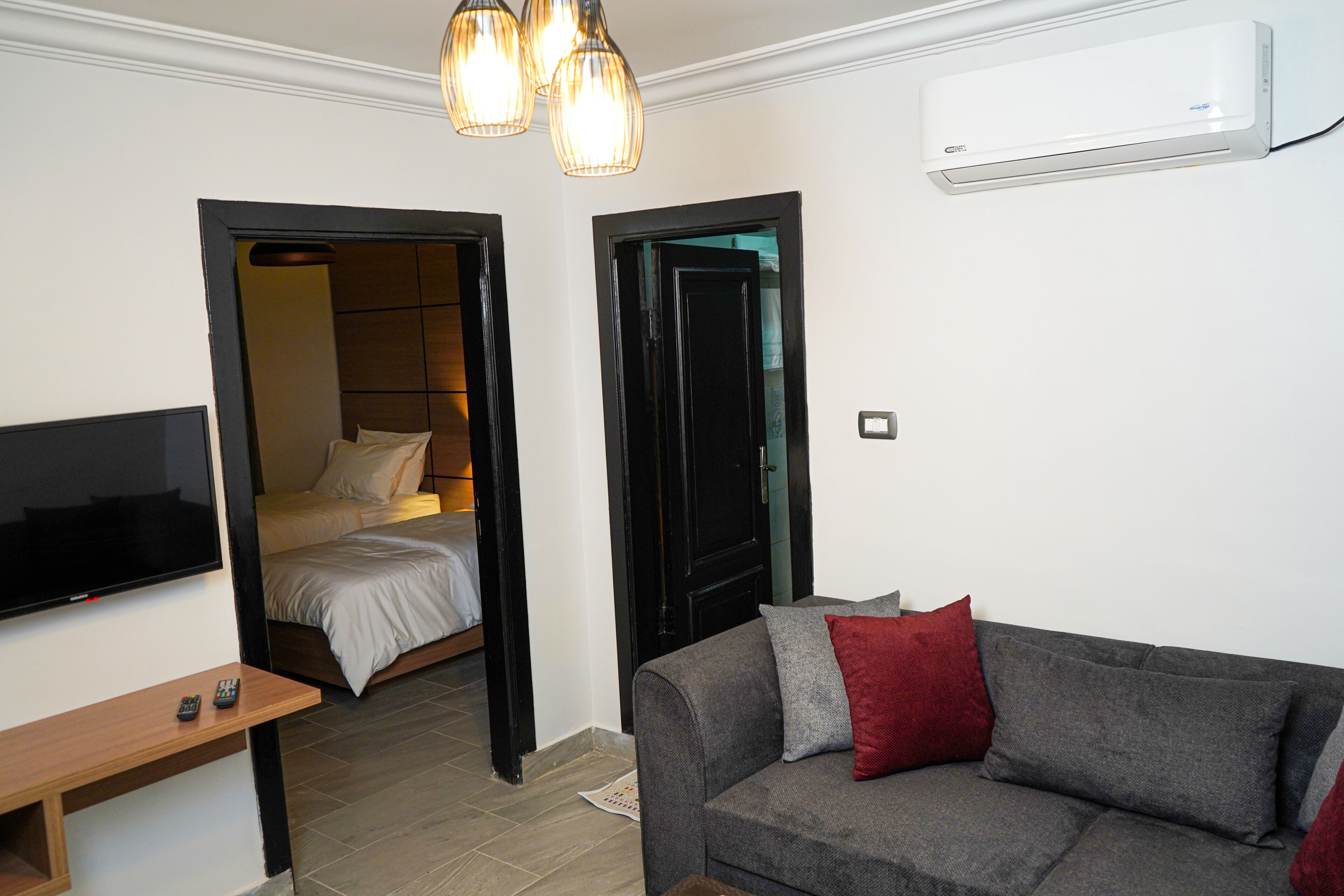 Family Suite, 2 Single Beds, Non Smoking, Private Bathroom | Egyptian cotton sheets, premium bedding, memory-foam beds, minibar