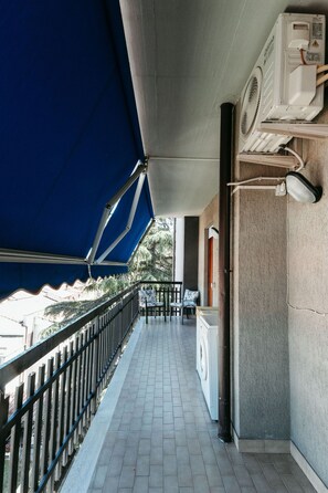 Property grounds - (free WI-FI, PARKING, SMART TV, AIR-CONDITIONING) (Terni)