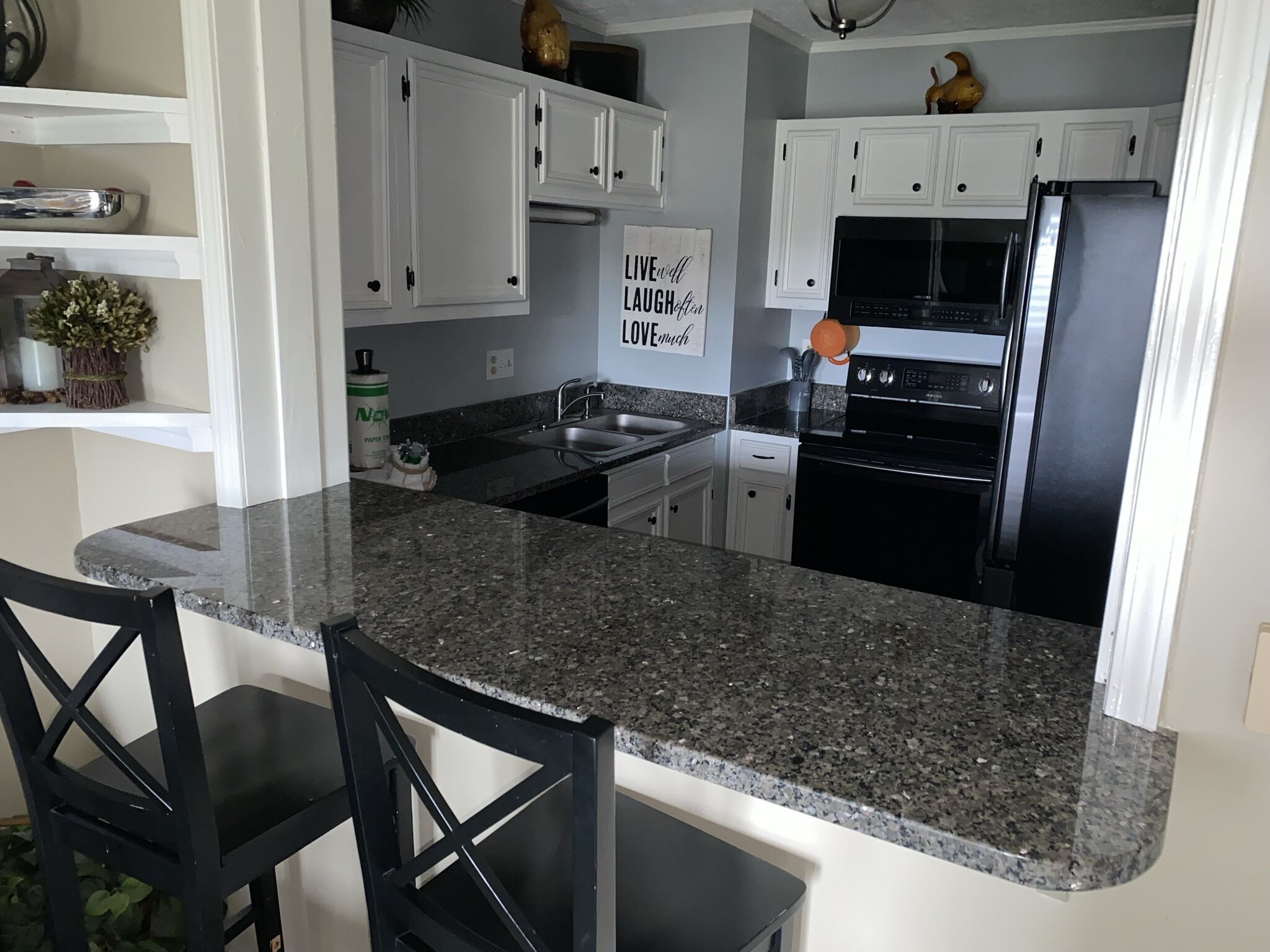 Kühlschrank, Mikrowelle, Ofen, Geschirrspüler