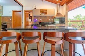 BBQ/picnic area - PF28 - Excelente Casa 4 Suítes (Mata de São João)