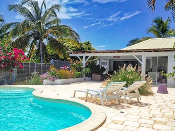 Alberca al aire libre 