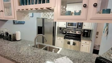 Appartamento, 2 camere da letto | Cucina privata | Frigorifero, forno, macchina per tè/caffè, tostapane