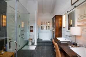 Bathtub