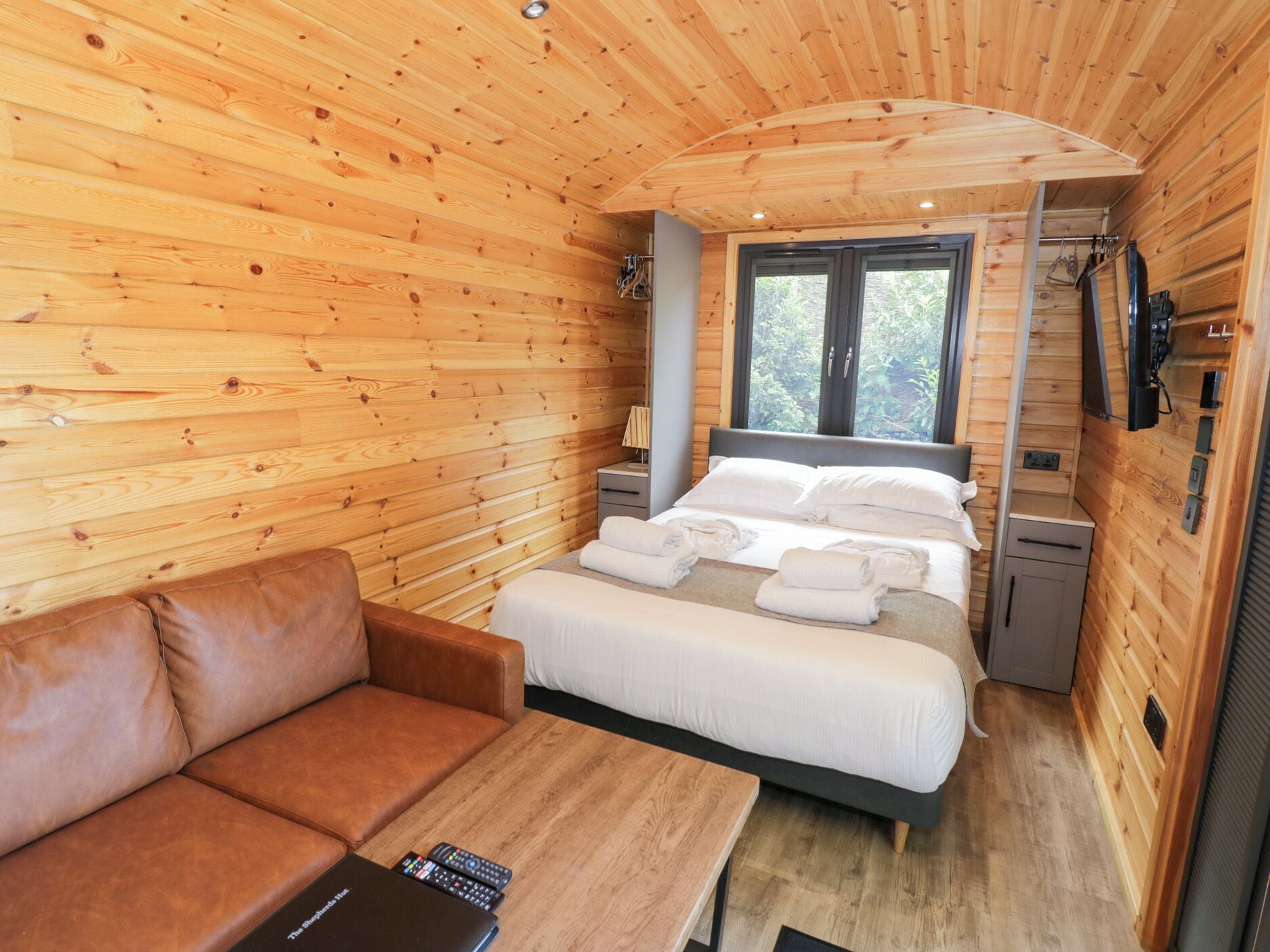 Cottage | 1 bedroom, free WiFi, individually decorated, individually furnished