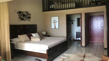 Pillowtop-bedden, een kluis op de kamer, individueel gedecoreerd