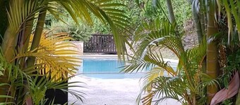 Mountain and Ocean View Lodge