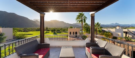 House, 2 Bedrooms | Terrace/patio