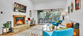 Groovy Getaway | Lake Access, Pool, Tennis, 72-Hr Boat Parking