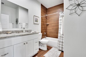 Towels - Come stay at the Oasis by the Lake! (Canyon Lake)