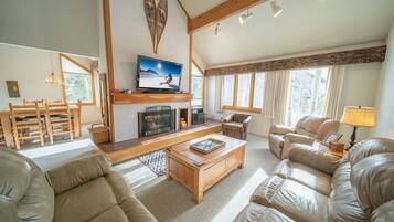 Smart-tv och eldstad