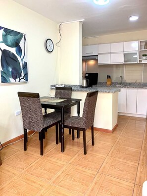 Dining - Apartamento con terraza privada (Magdalena del Mar)