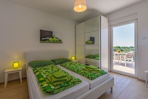 4 chambres, fer et planche à repasser, Wi-Fi, draps fournis