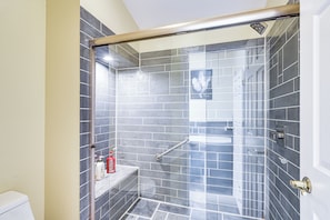 Free toiletries, hair dryer, towels