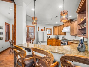 Fridge, microwave, oven, stovetop - Magical Views and Sunsets Living Above the Clouds at Mountain Air (Burnsville)