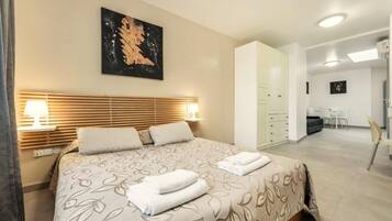 1 bedroom, iron/ironing board, bed sheets