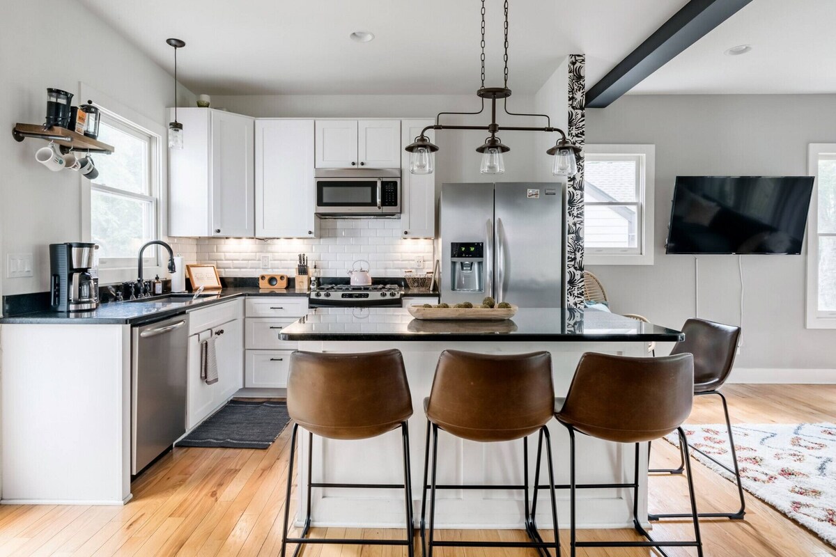 Modern Boho Family House Near Shops & Restaurants in East Nashville