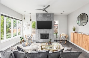 Smart TV, fireplace - House with Fenced-In Yard and Rooftop Deck, 3 miles to Downtown (Nashville)