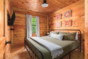 3 habitaciones, escritorio, tabla de planchar con plancha y wifi gratis 