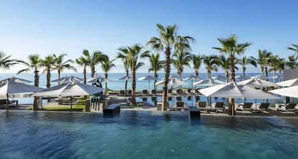 INSTANT BOOK your luxury suite! 2 bd/3bth suite at 5-star Garza Blanca Resort!